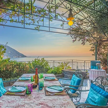 La Terrazza Sul Mare Apartment