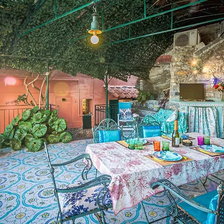 La Terrazza Sul Mare Apartment *