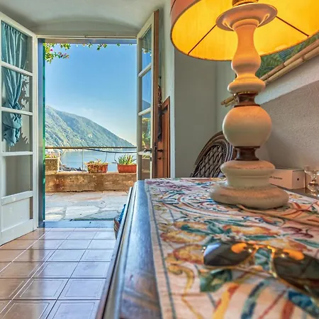 La Terrazza Sul Mare Apartment *
